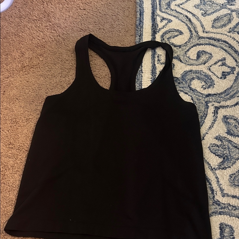 Lululemon swiftly tech